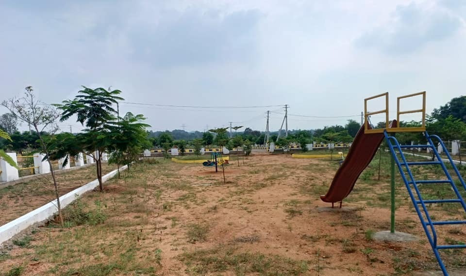 Plots for sale in Mirkhanpet Futurecity Hyderabad 9701498367